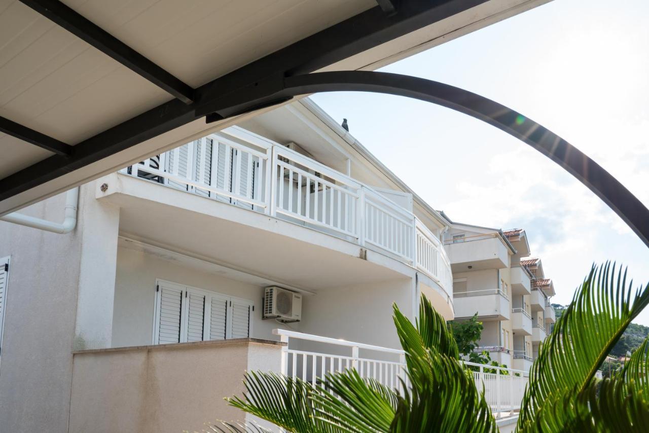 Vdl Apartments Trogir Exterior foto